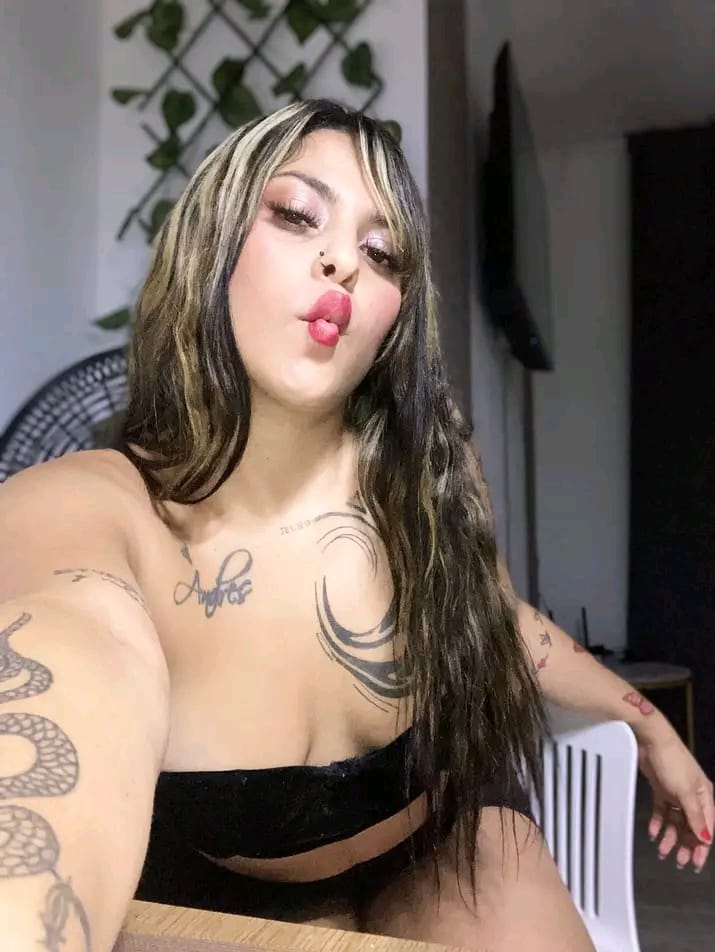 Acompañante de 26 años dispuestas a que la pasemos rico amor - Foto 8