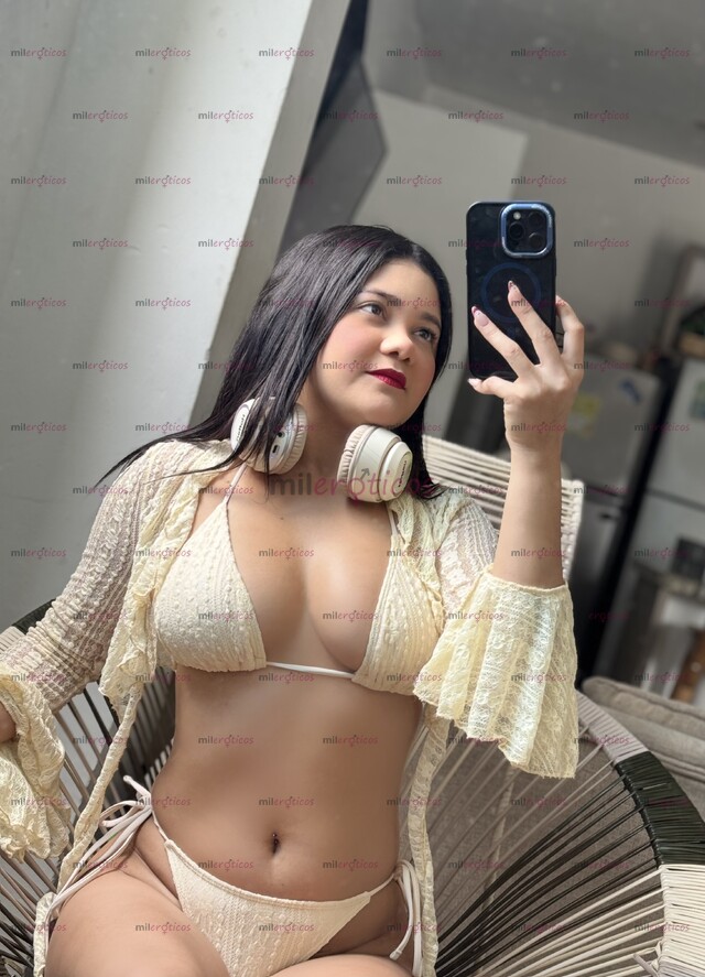 CABALLEROS DE BUEN GUSTO SOY MIA TENGO 20 AÑOS TRATO DE NOVIOS BESOS Y MUCHO MÁS